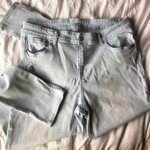 Old Navy Rockstar Mud-rise jeans